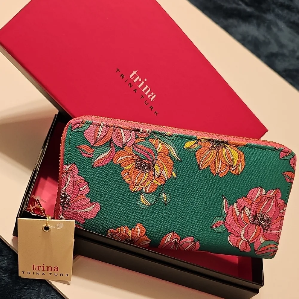 Trina Turk Floral Full Zip Around Wallet - Picture 2 of 9
